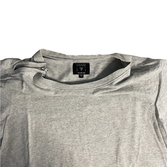 Guess Drop Tee - Picture 2 of 5